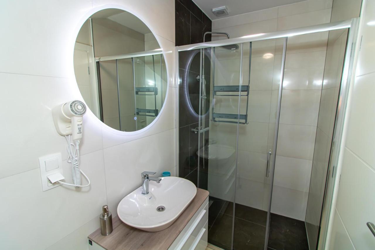 Luxury Apartments Iris Mostar Zewnętrze zdjęcie